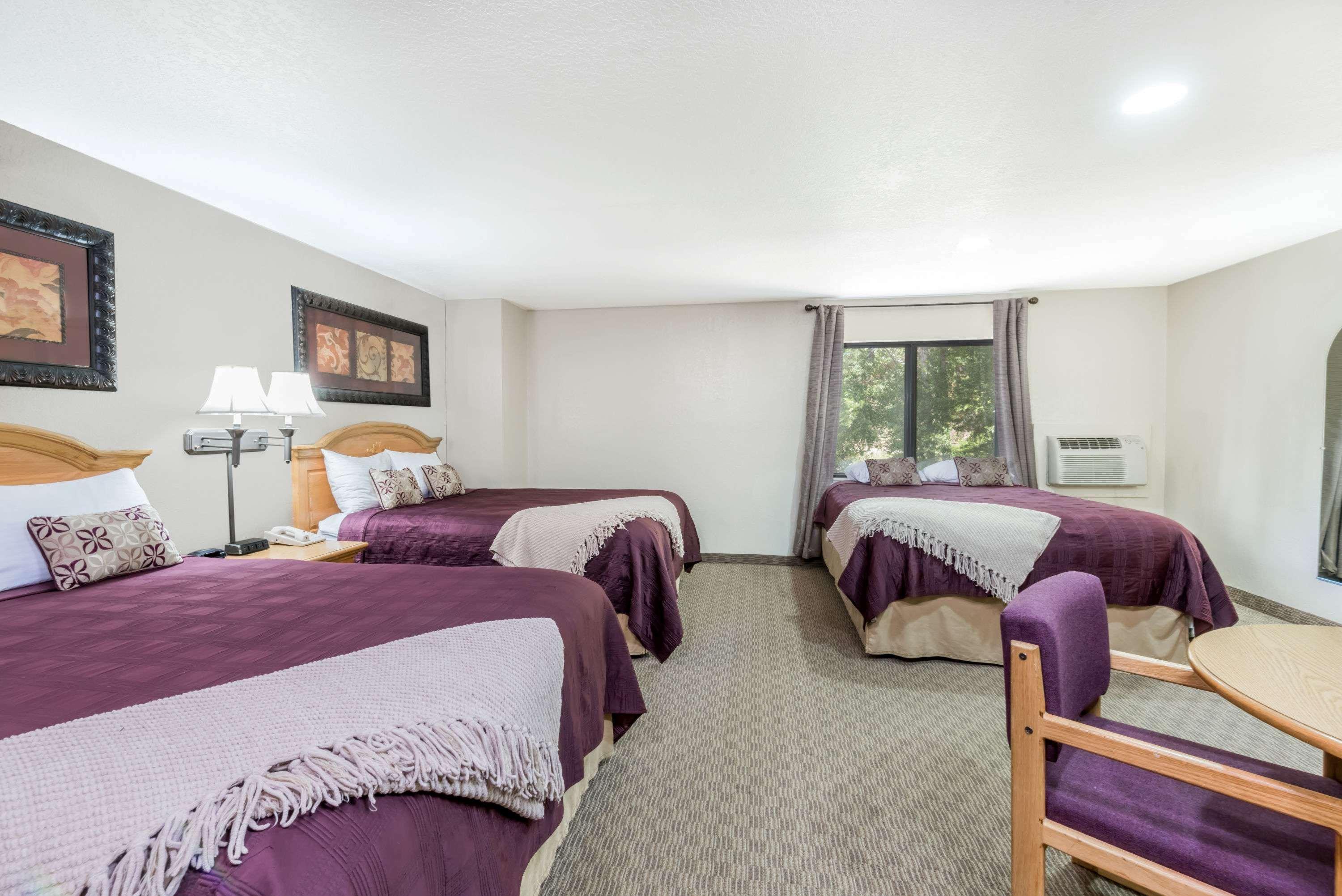 Super 8 By Wyndham Deadwood Black Hills Area Eksteriør billede